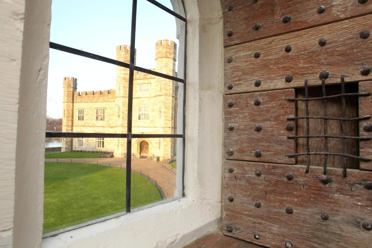 Leeds Castle Maiden'S Tower Bed and Breakfast Maidstone Eksteriør billede