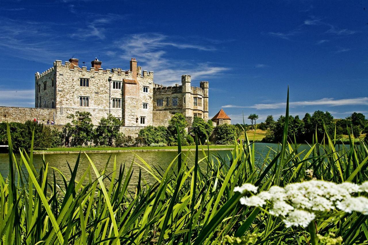 Leeds Castle Maiden'S Tower Bed and Breakfast Maidstone Eksteriør billede