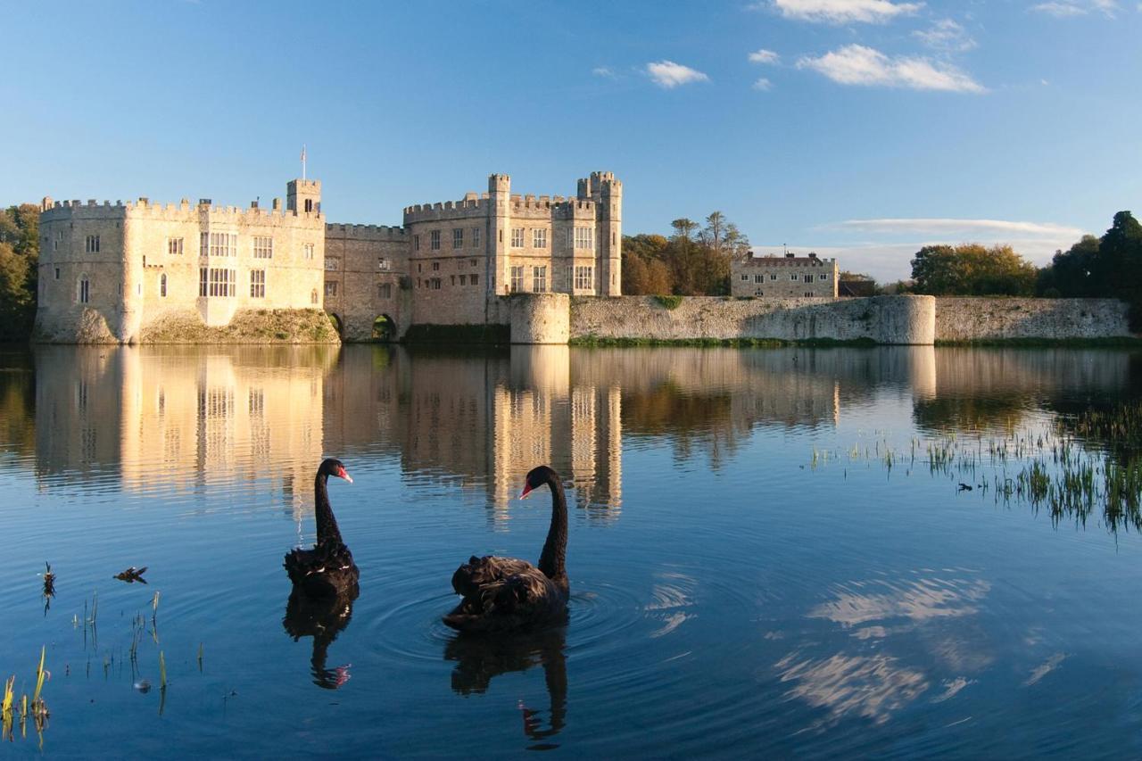Leeds Castle Maiden'S Tower Bed and Breakfast Maidstone Eksteriør billede